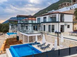 Villa Bella Rose is a stunning villa with a sea view
