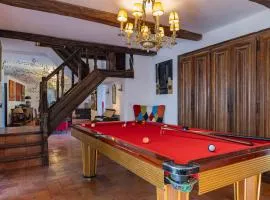 17th Century Room in Villa with Snooker & HotTub - Sintra WOW