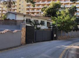 Casa en la naturaleza en Benidorm，位于贝尼多姆的别墅