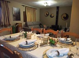 CASA RURAL MASIA ARINESA Culla，位于库利亚的酒店