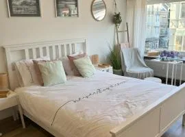 Sea Escape comfortable studio 50m from the beach