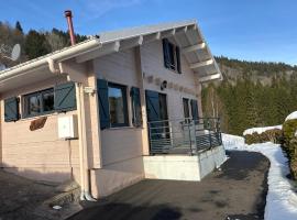 Les Bruyeres wi fi，位于拉布雷斯的酒店