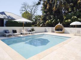 Bundeena's best-10br-Pool-Beach，位于Bundeena的酒店