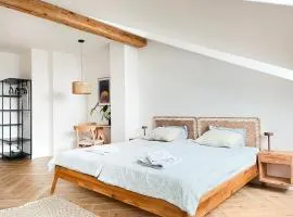 Premium Jacuzzi with Air conditioning, Main Square Cracow