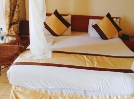 Golden Gates Hotel，位于Thuthuriki的酒店