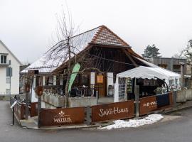 Sahlihuus Unterkunft，位于Köniz的酒店