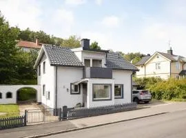 Awesome Home In Huskvarna With Wifi