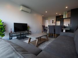 Chic Urban Retreat in Grey Lynn，位于奥克兰的酒店