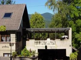 Mamie House
