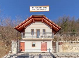 Zidanica med Trtami，位于Dvor的酒店