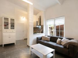 Ferienwohnung M&uuml;ncheberg 2，位于M&uuml;ncheberg的带热水浴缸的酒店