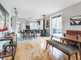 Two Forest Cabins,Decks,Fire Pit,Hot Tubs,GameRoom