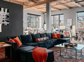 4000sf Unique 4BR loft NOBO District