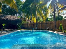 Fm Luxury villa Arquitectura tipo Bali Mini Playa y piscina privada，位于Nilo的酒店