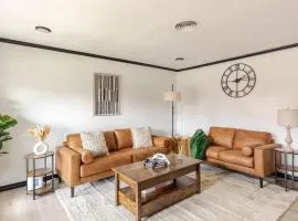 Cozy 3 Bedroom House Near DFW