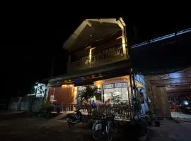 Dary's Village Guesthouse & Restaurant