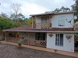 Bioparque Las Cañadas，位于莫科阿的别墅