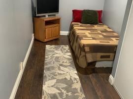 Cozy Room，位于贝克斯菲尔德的酒店