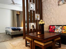 Solan Woods - Cozy Studio Apartment in Chester Hills, Solan，位于索兰的酒店