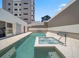 Windsong Caloundra Sunsets Sea Breezes and Style