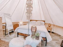 Glamping Off Grid Tent - 5 min from Haleiwa!!!，位于哈莱伊瓦的豪华帐篷营地