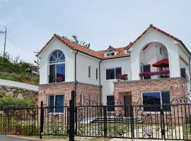 High-Quality House Ocean view，位于统营市的酒店