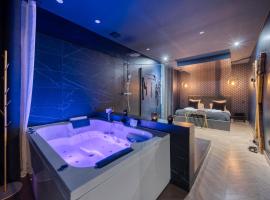 Love Room L'Aixtase - Oasis Romantique à Aix-les-Bains，位于艾克斯莱班的酒店