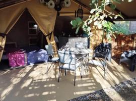 Camping des vignes，位于Dun的酒店
