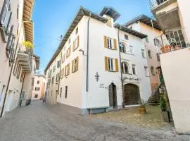 Historical Caslano Apartments - Happy Rentals