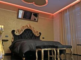 Red Rose Exclusive Rooms，位于圣切萨雷奥的酒店