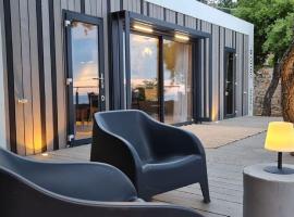 Bungalow Mobile Home de Luxe Vue Mer Saint-Rapha&euml;l 4 personnes，位于圣拉斐尔的简易别墅