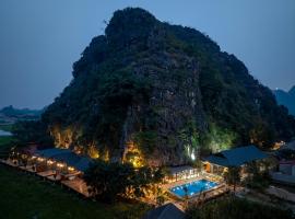 Cháy Mountain Retreat Ninh Bình，位于宁平的酒店