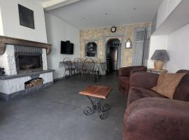 Le nid des voyageurs, Maison de vacances familiale，位于Leyment的酒店