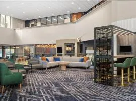 Crowne Plaza Virginia Beach Town Center by IHG