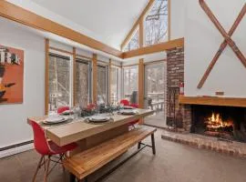 Classic Stratton Ski Chalet