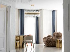 Design Hotel "Mamu Apartment" with kitchen and mountain views