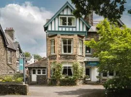 Rosemount Lake District Townhouse with Hot Tub