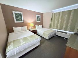 Bison Inn & Suites on University，位于法戈的酒店