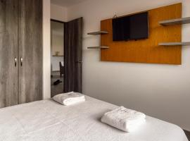 Coyotes Housing Services - Torres Departamentales，位于阿瓜斯卡连特斯的低价酒店