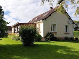 Maison familiale avec salle de jeux，位于Nabringhen的酒店