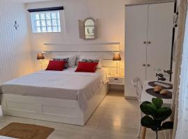 Apartments Teo 1，位于赫瓦尔的浪漫度假酒店