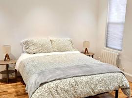Jersey City Private Entire Apartment - 30 Minutes From Wall St New York City，位于泽西市的酒店