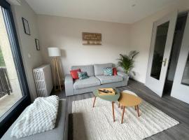 L'Impasse en Famille, appartement 2-6 personnes piscine et spa privés，位于蒙斯特的酒店