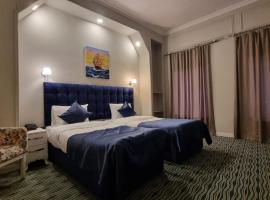 Retro Art Boutique Hotel，位于巴库Baku City Circuit的酒店