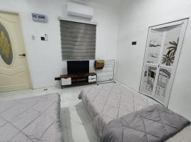Teratak Adamia Roomstay 04，位于龙运的酒店
