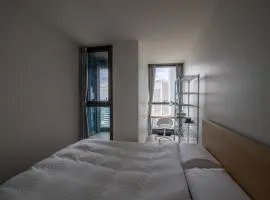 Shared Apartment Cozy Queen Room with Balcony