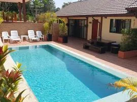 Villa Lek Noi - private pool & karaoke สระว่ายน้ำส่วนตัวและคาราโอเกะ