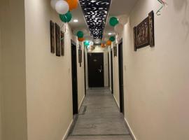 Hotel Royal Inn，位于Salkhia的酒店