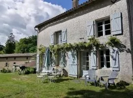 La Maison du Gardien Domaine du Château des Loups
