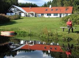 Alt det bedste mellem hav og fjord - en hel bolig，位于布罗斯特的酒店